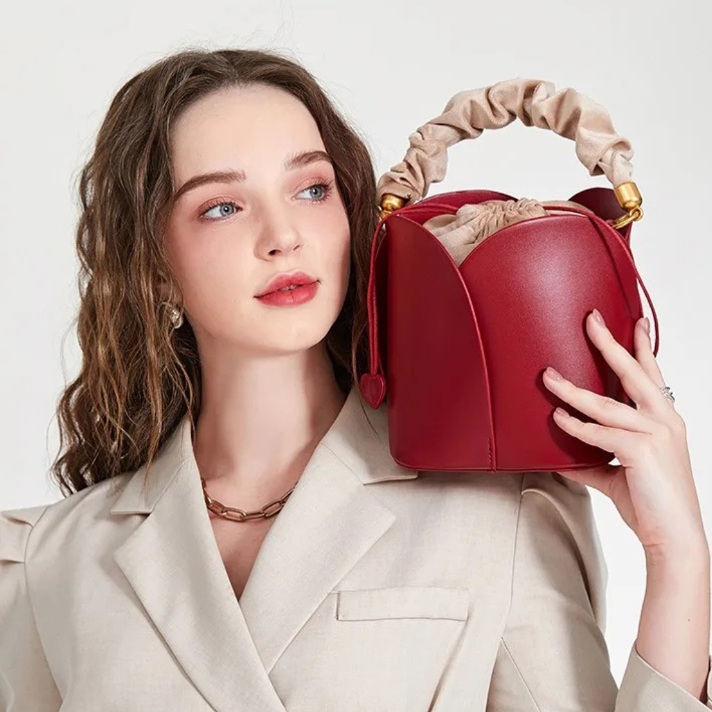 Bolso de Mano Elegante con Materiales de Alta Calidad Lover