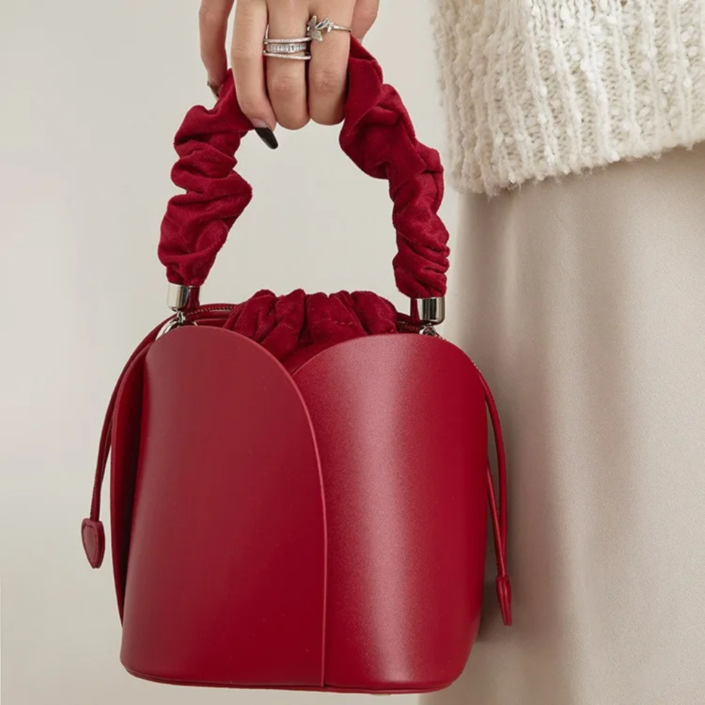 Bolso de Mano Elegante con Materiales de Alta Calidad Lover